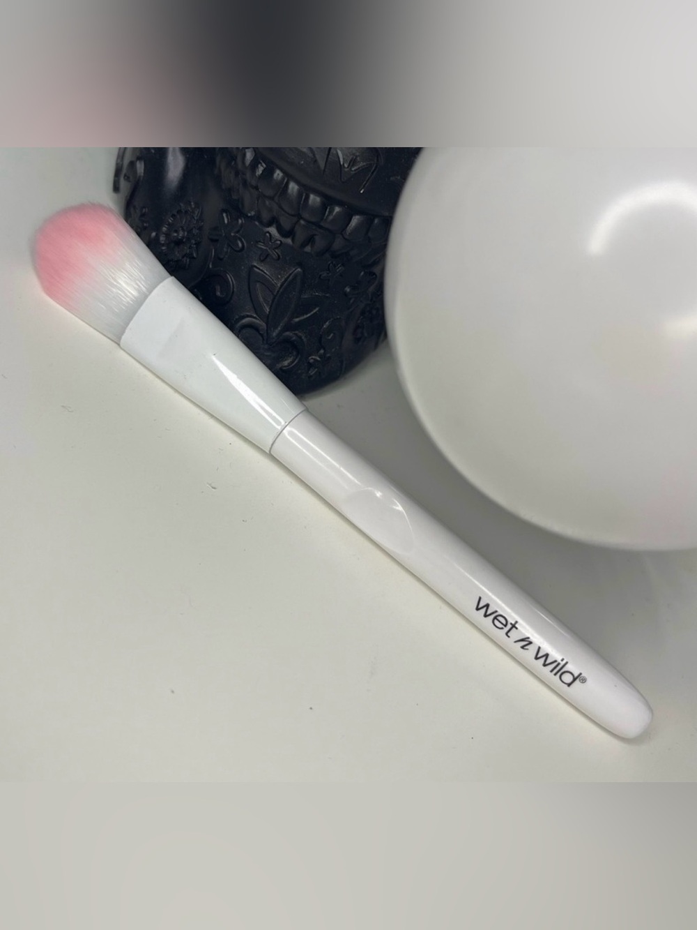 3/$15 Wet N Wild Pink & White Makeup Brush